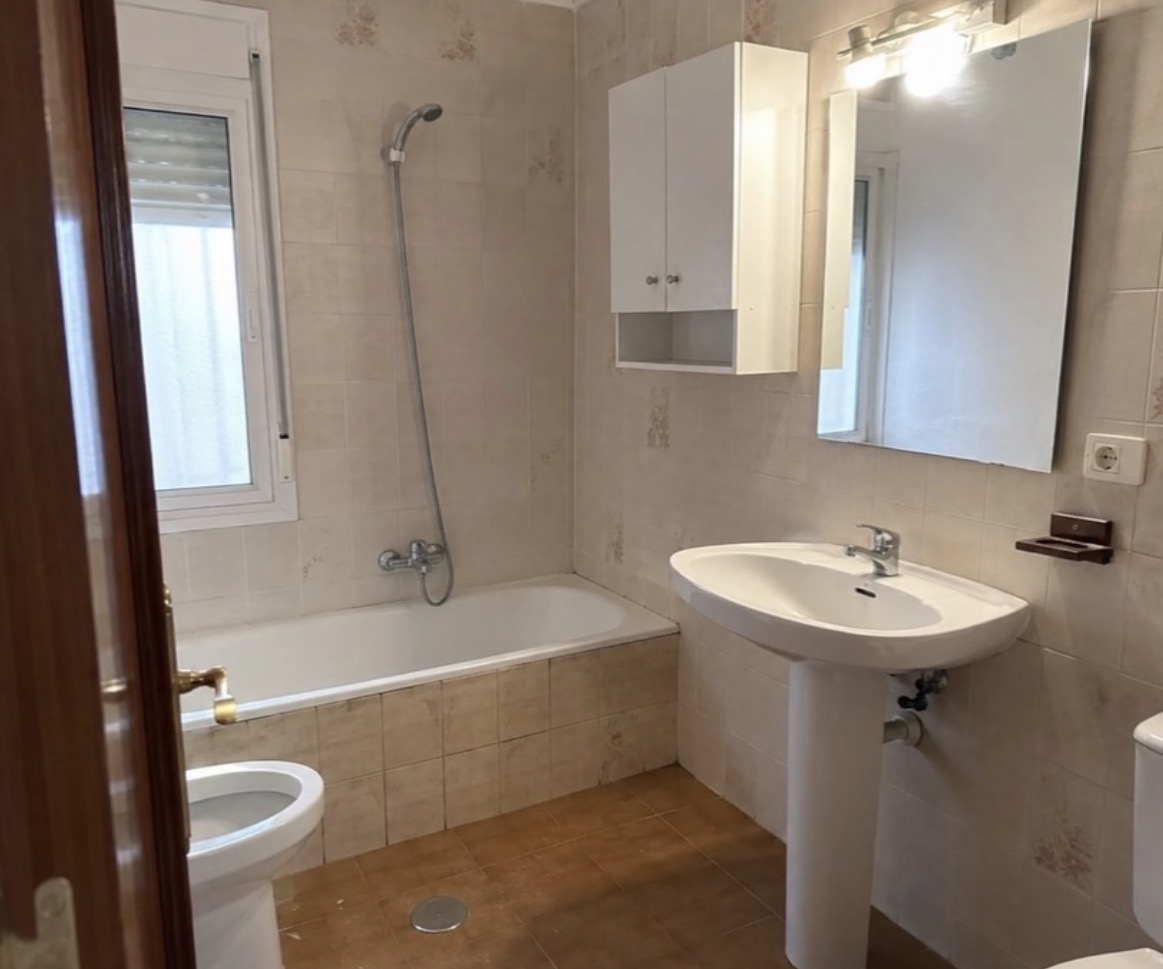 Baño antiguo antes de la reforma